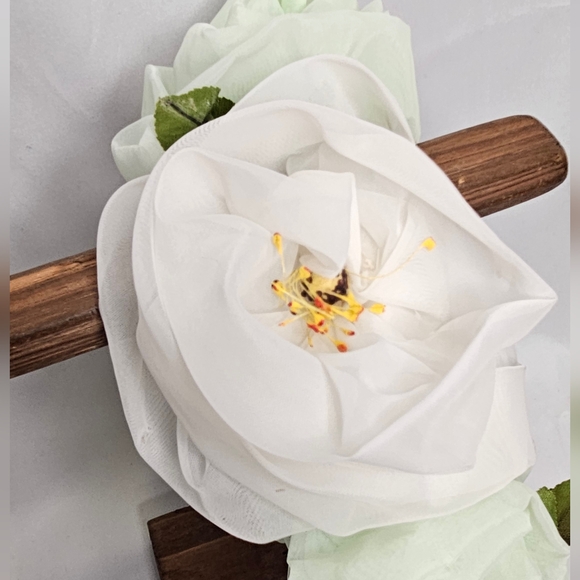 Vintage Chiffon White And Pale Green Floral Crown - Picture 8 of 13